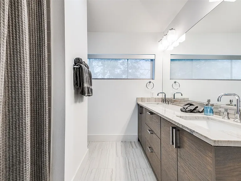 4614 Newmore Ave — Photo 21