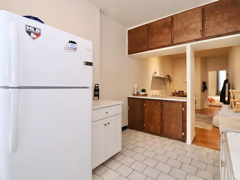 510 Adams St #2R — Photo 13