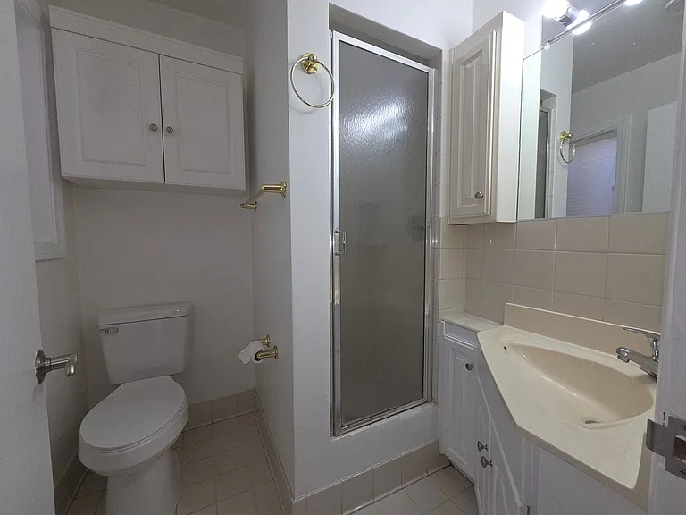 240-246 Cruzero St #244 — Photo 11