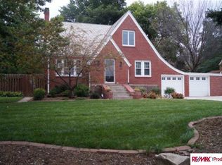 4944 N Happy Hollow Blvd, Omaha, NE 68104