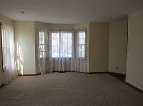 3rd image of 3415 S Ashwood Dr
