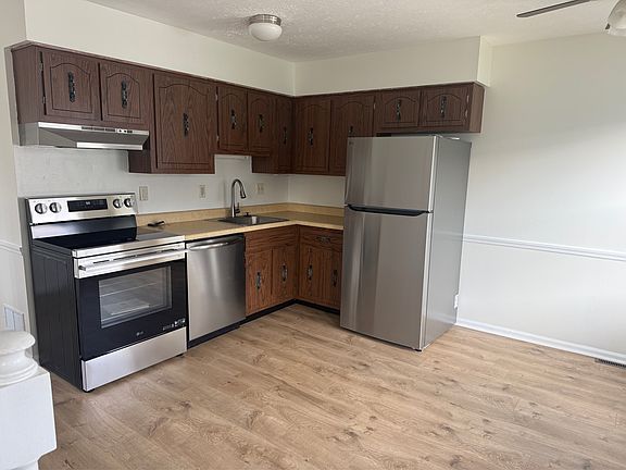 2nd image of 507 Lovers Ln