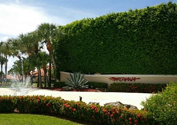 Entrance to Meridiana