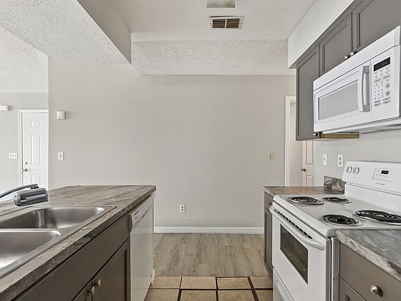 4th image of 2741 N Poinciana Blvd APT 50