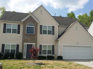 9213 Bradstreet Commons Way, Charlotte, NC 28215