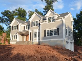 7 Amy Dr, Westfield, NJ 07090