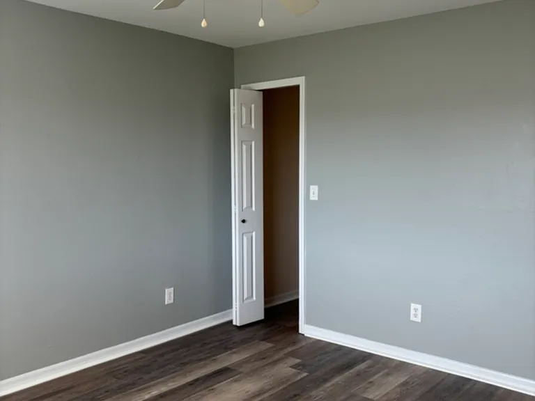 4343 SW Sands Blvd — Photo 11