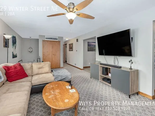 929 Winter St NE, Minneapolis, MN 55413