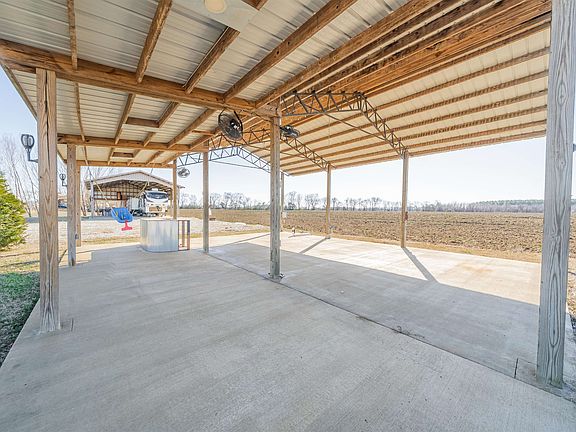 5th image of 233 Jaycee Ln