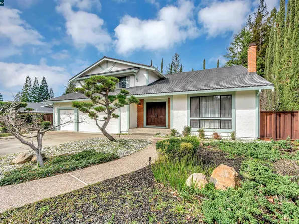 1762 Oro Valley Cir, Walnut Creek, CA 94596