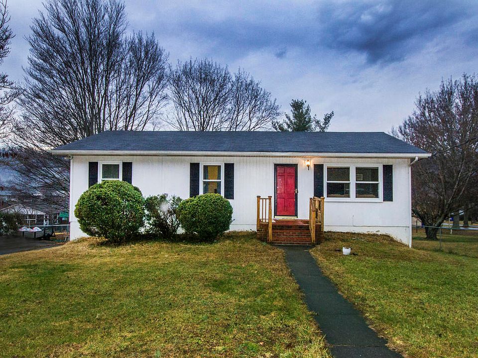 1st image of 4417 Woodvale Dr