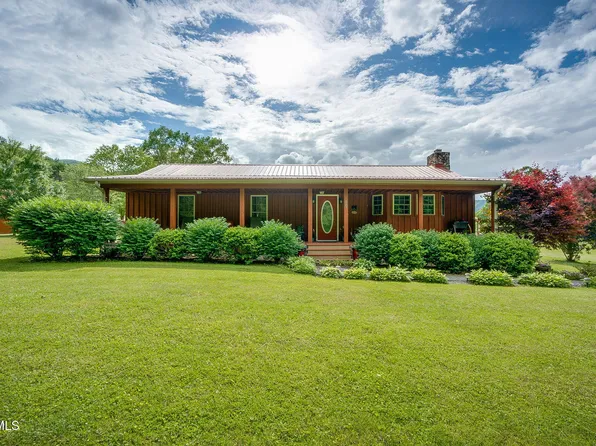 1025 Old Iron Mountain Rd, Unicoi, TN 37692