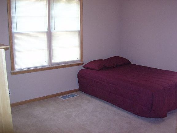 4th image of 1623 Terrace Dr