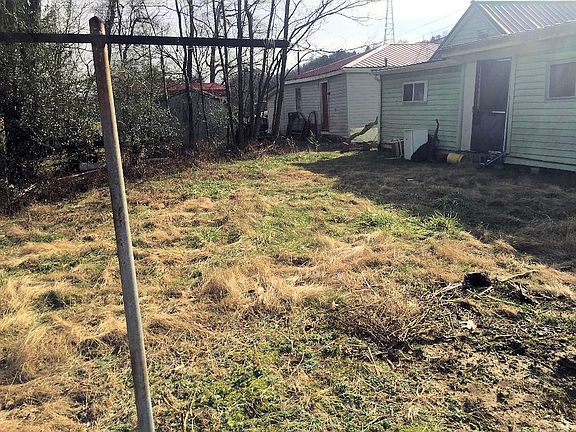 5th image of 720 N Lackey Ave