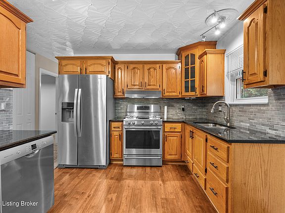 5th image of 332 Glenview Rd