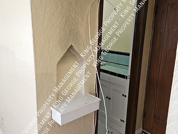 5th image of 308 N Almont Dr APT 8
