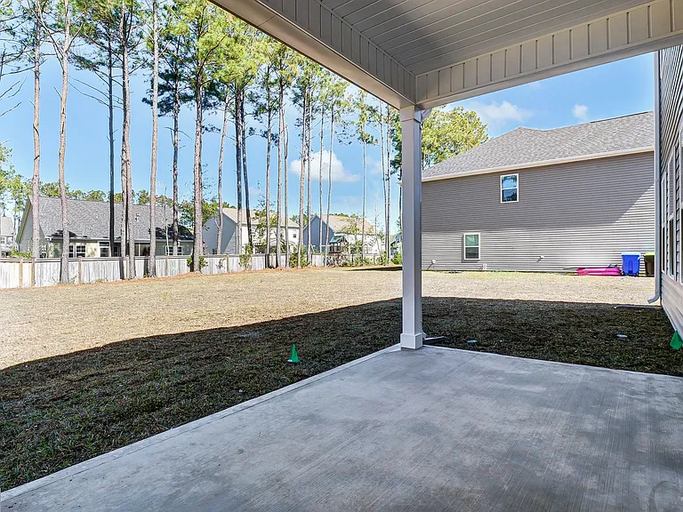 203 E Red Head Cir — Photo 31