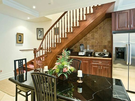 5th image of 244 E 32nd St APT 2