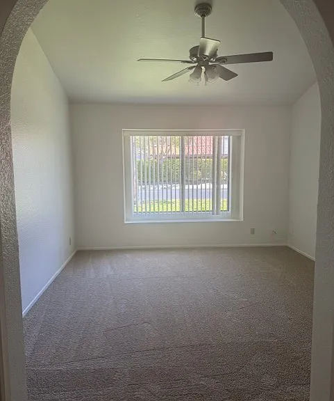 28512 Borgona — Photo 7
