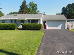 6407 Pillmore Dr, Rome, NY 13440