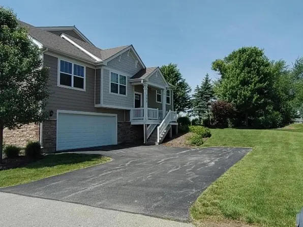 172 Goldenrod Dr, Elgin, IL 60124