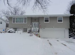 2040 Grand Ave, Marion, IA 52302