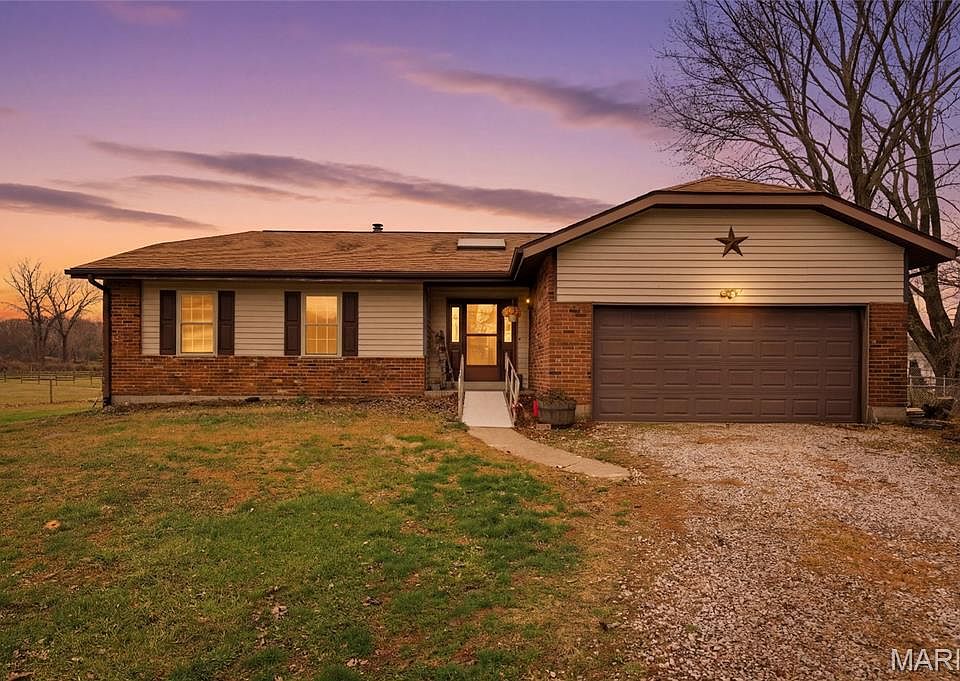 1st image of 1436 Teson Rd