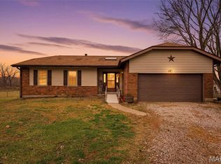 1436 Teson Rd, Hazelwood, MO 63042