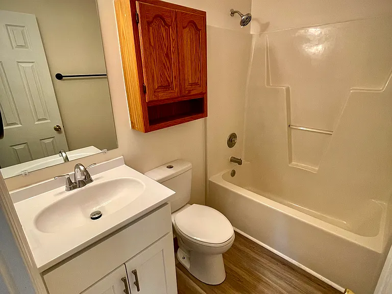 1002 Gordon Woods Rd — Photo 6