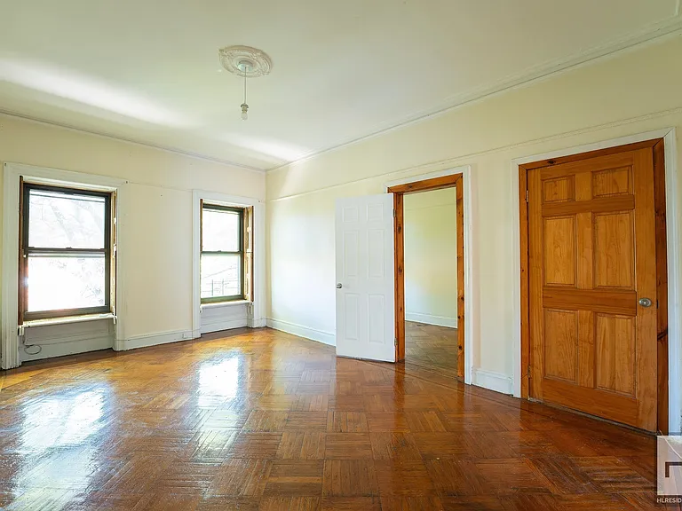 6 Brevoort Pl #2 — Photo 7