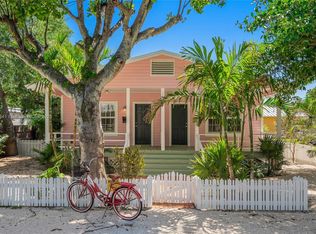 3822 Oak Ave, Miami, FL 33133