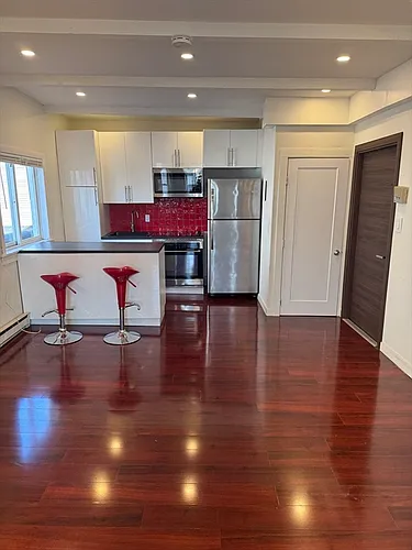 70 Bennington St Photo 1