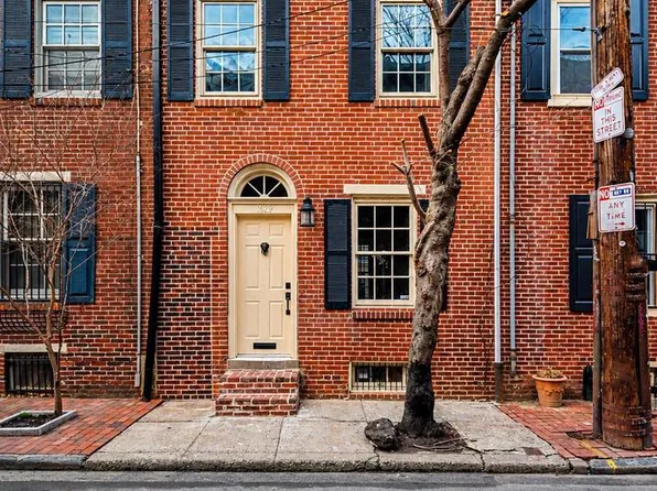 1629 Waverly St, Philadelphia, PA 19146