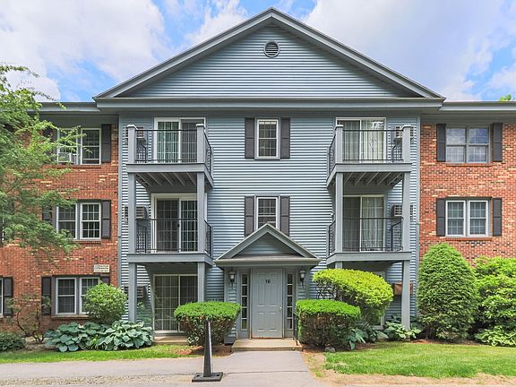 2nd image of 16 Northbrook Drive #1605