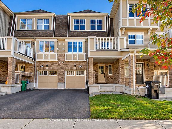 2nd image of 16 Stratus St