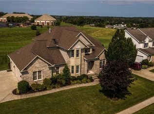 6020 Pebble Creek Dr, Fairview, PA 16415