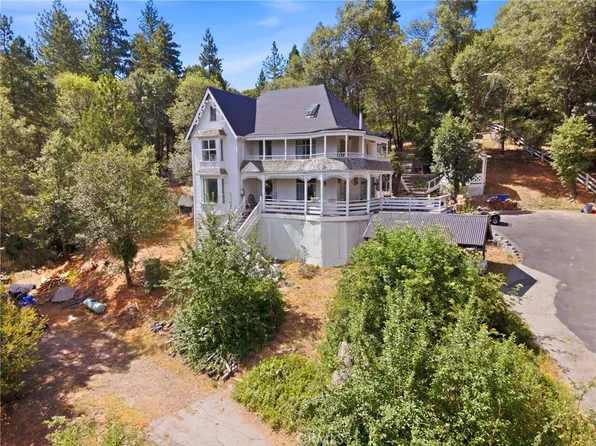 450 N Dart Canyon Rd, Crestline, CA 92325