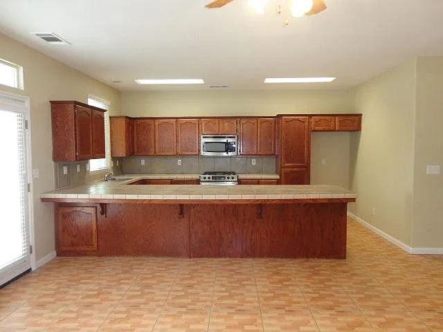 781 N Valley Forge Dr — Photo 5