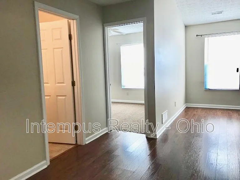 129 Lofton Cir — Photo 10
