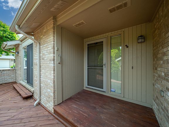 2nd image of 4123 Foxpointe Dr