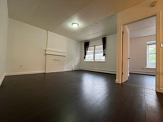 4th image of 1234 Dekalb Ave #2