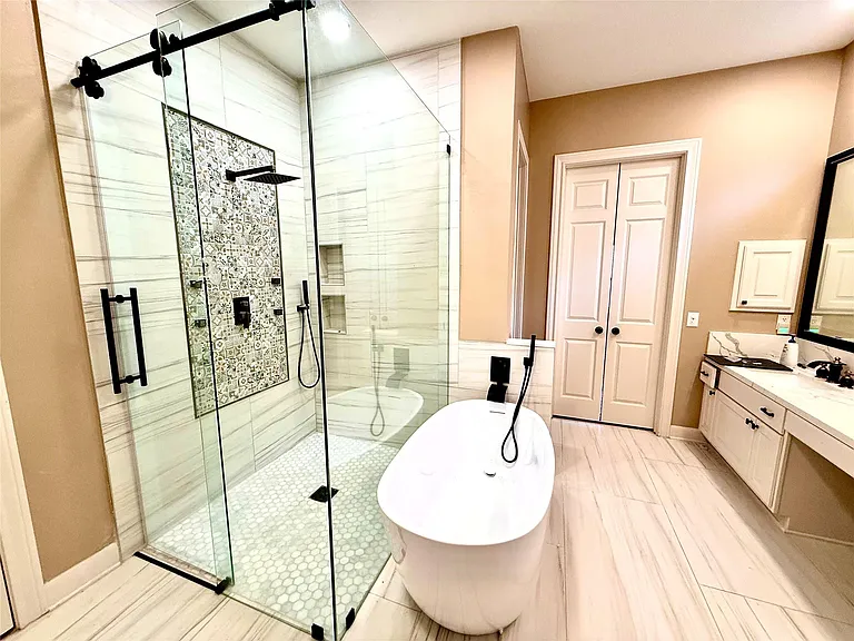 11826 Legend Manor Dr — Photo 3