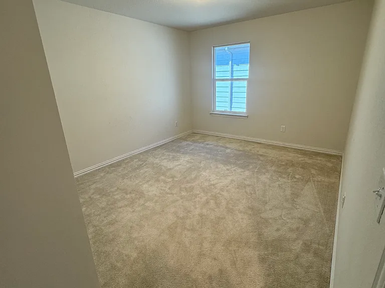 Upstaris bedroom.