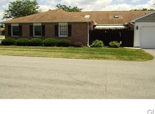 5688 Burning Tree Ln, Macungie, PA 18062