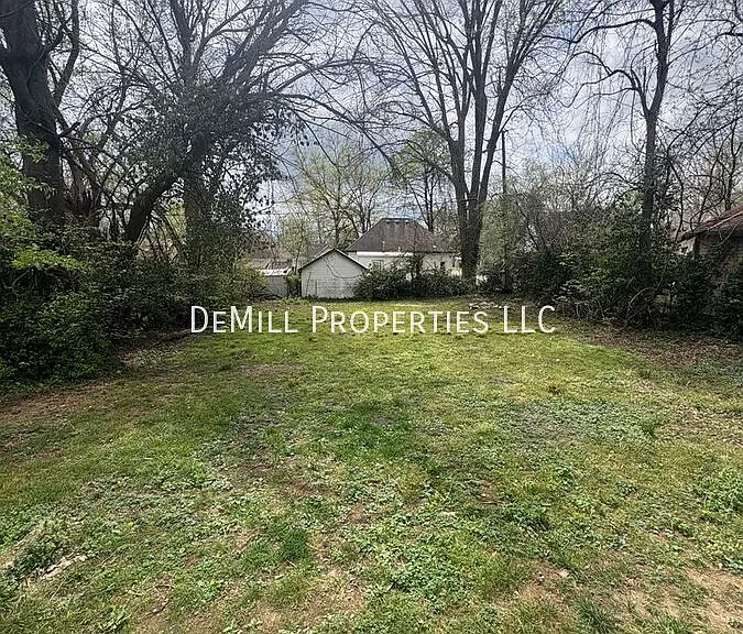 1126 W Hamilton St — Photo 11