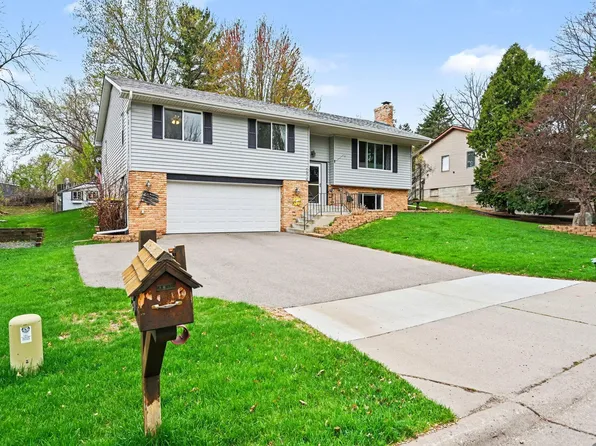 296 Logan Ave E, West Saint Paul, MN 55118