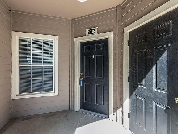 3rd image of 10000 N Gate Pkwy #1316