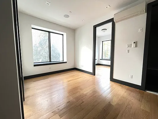 Rented by Reside New York | media 9