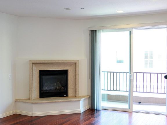 3rd image of 3536 Torrance Blvd #141