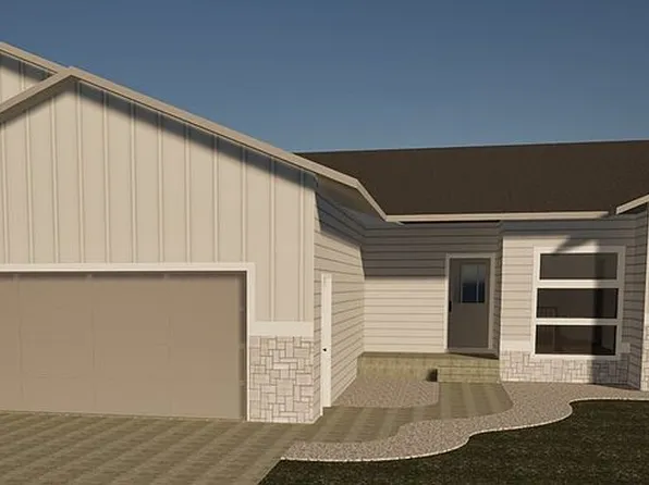 1005 Iron Cir, Dell Rapids, SD 57022